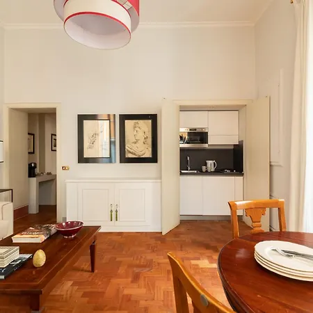 Pantheon Delightful Appartement *